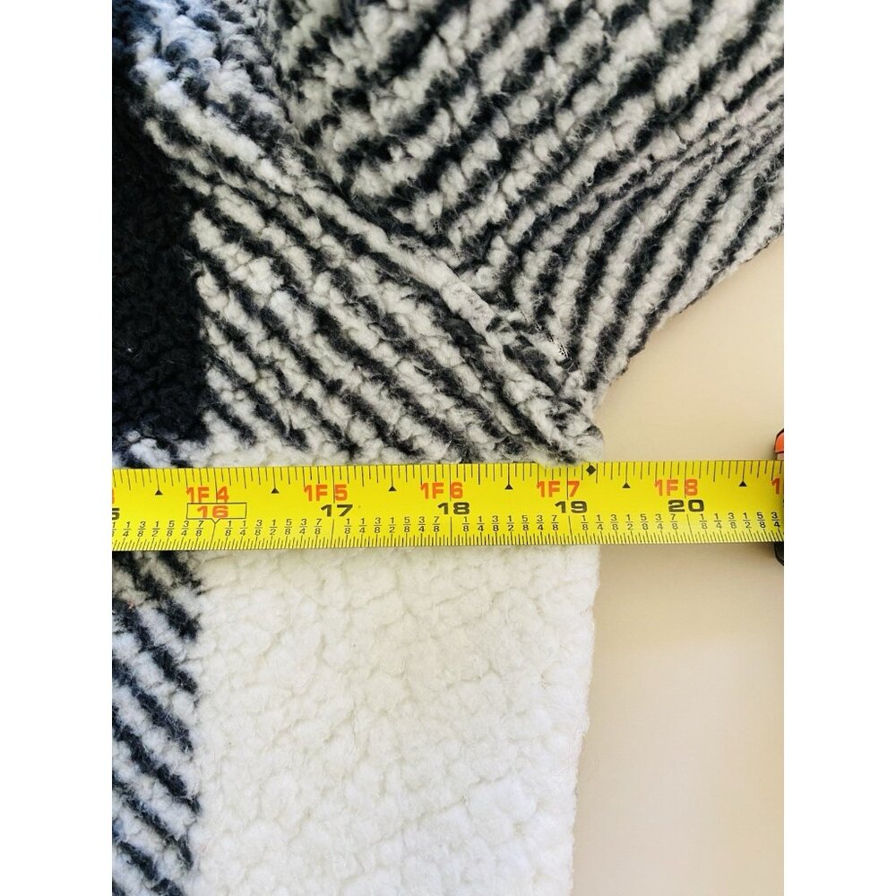 LIV Outdoor Fleece Pullover Fleece Jacket Womens Size Small Black & White Plaid - Picture 9 of 10